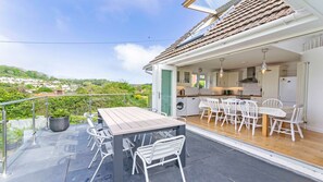 Front of property - Rooftops Braunton 4 Bed Sleeps 8 Beautiful Views (Braunton)