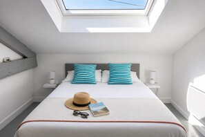 1 habitación, tabla de planchar con plancha, wifi gratis y ropa de cama 