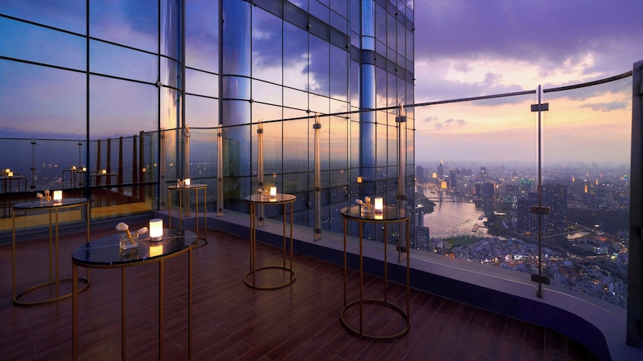 Vinpearl Landmark 81, Autograph Collection