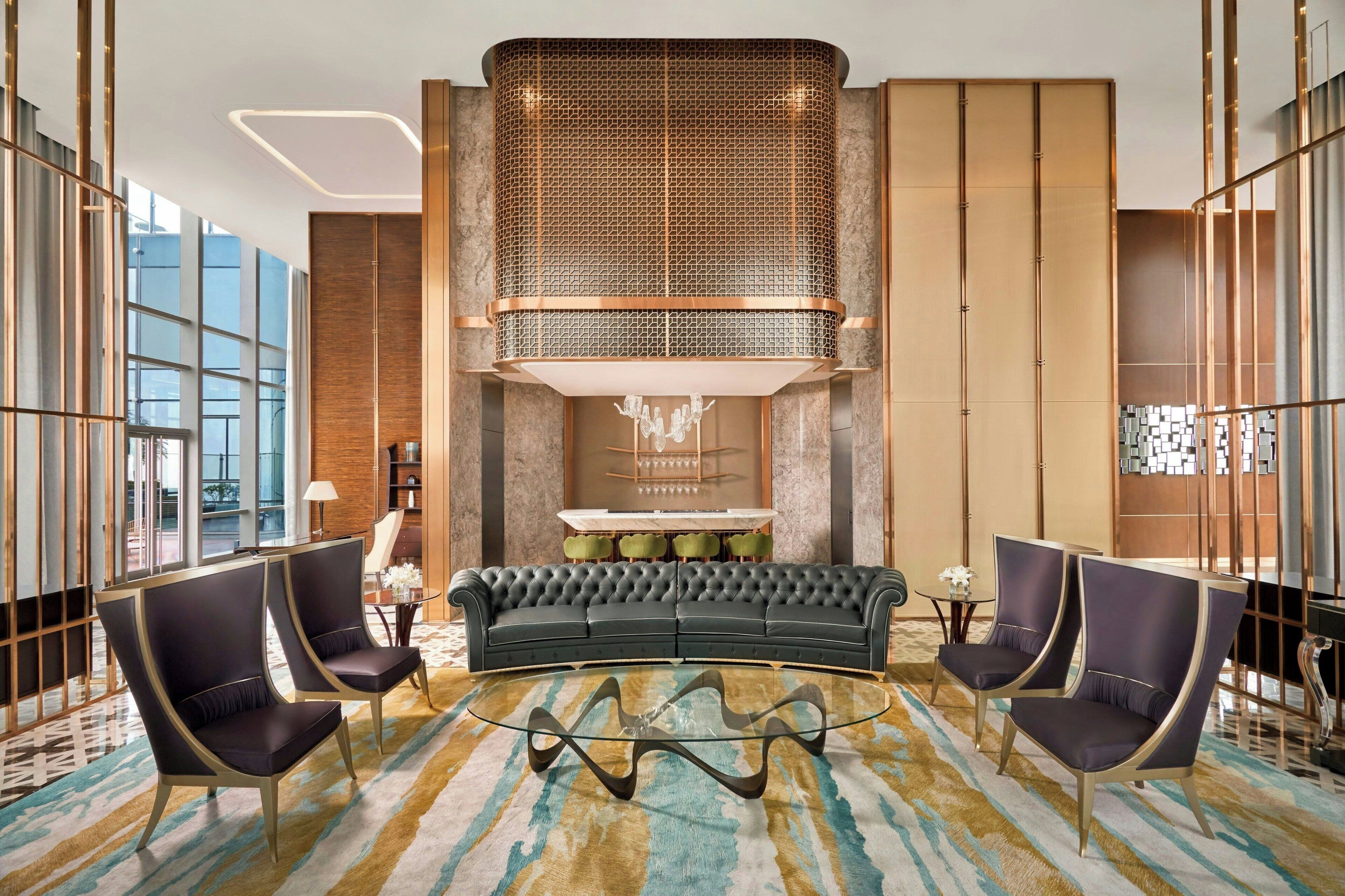 presidential suite, 2 bedrooms, club lounge access, panoramic view | living room | led tv