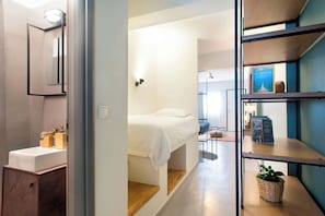 Apartment, 1 Bedroom (G2) | Desk, iron/ironing board, free cots/infant beds, free WiFi - Soho Apartment by Olala Homes (Athens)