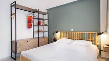 Apartment, 1 Bedroom (G1) | Desk, iron/ironing board, free cribs/infant beds, free WiFi