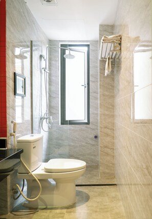 Bathroom - Rosa Hanoi Hotel (Hanoi)