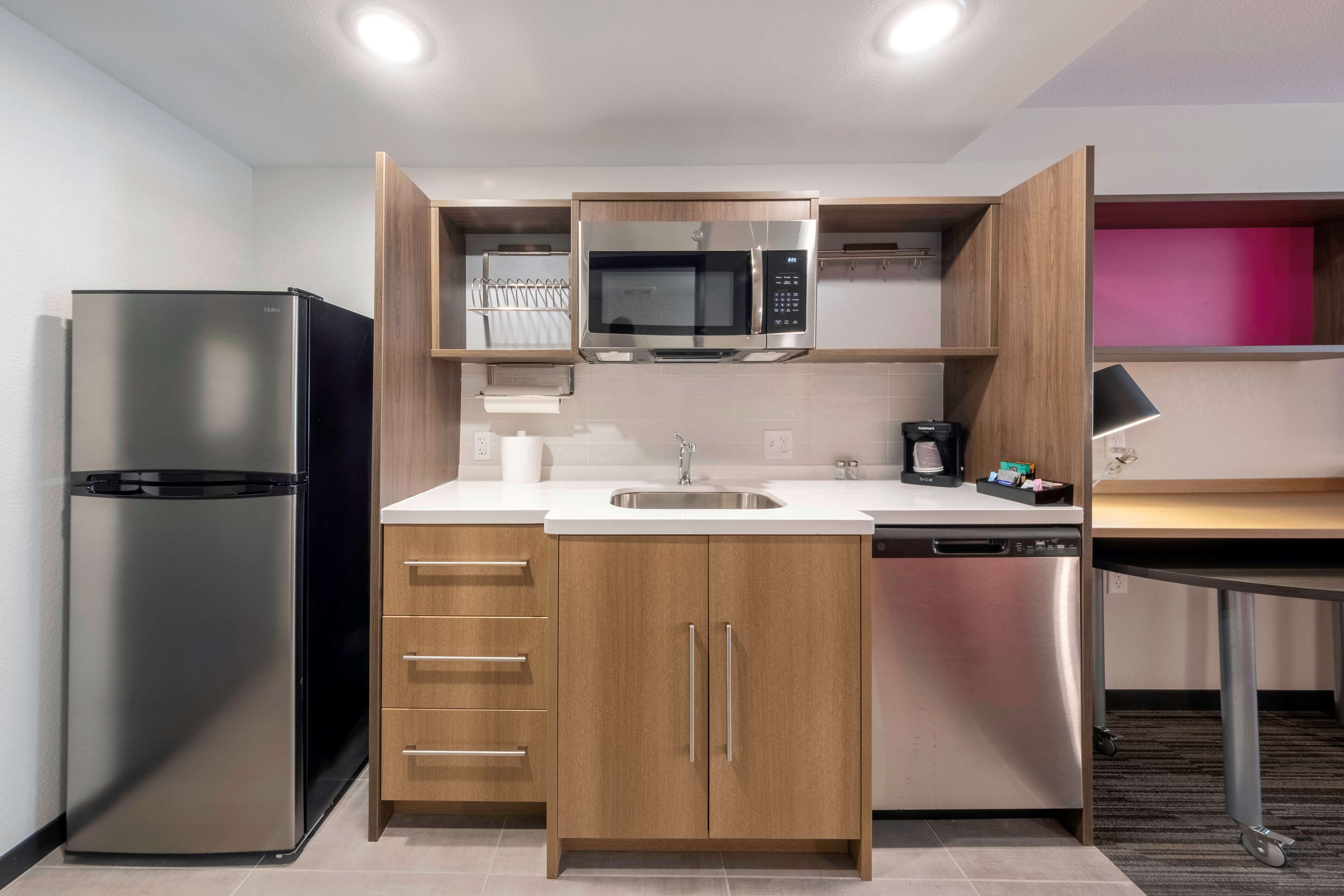Studio, 2 Queen Beds, Non Smoking | Hypo-allergenic bedding, in-room safe, desk, laptop workspace