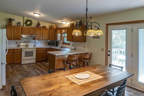 Hideaway in the Millville Valley