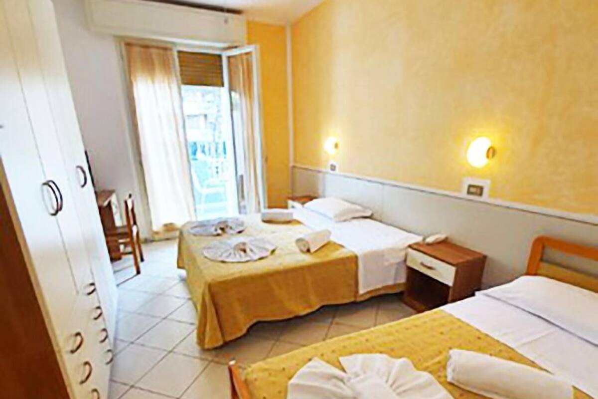 Cots/infant beds, free WiFi, wheelchair access
