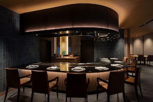 4 间餐厅，供应早餐