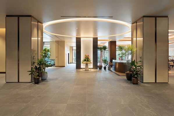 Lobby - Okinawa Harborview Hotel (Naha)