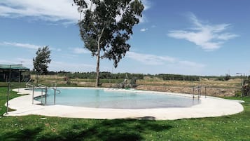 Piscina stagionale all'aperto