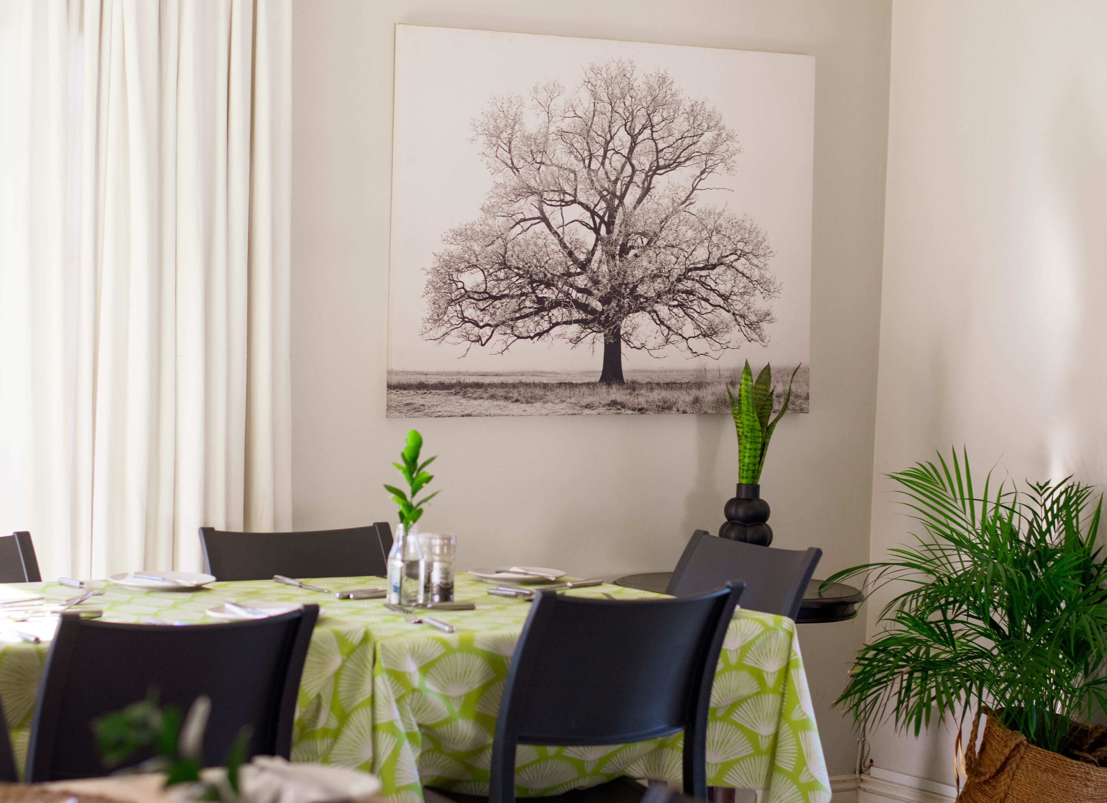 Daily continental breakfast (ZAR 80 per person)