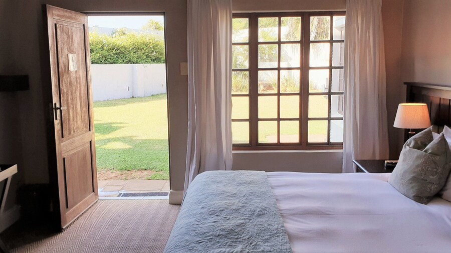 African Sands Bed & Breakfast