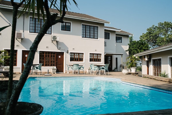 African Sands Bed & Breakfast - Amanzimtoti