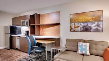 Desk, iron/ironing board, free cribs/infant beds, free WiFi