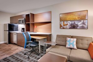 Desk, iron/ironing board, free cribs/infant beds, free WiFi - TownePlace Suites by Marriott Salt Lake City Draper (Draper)