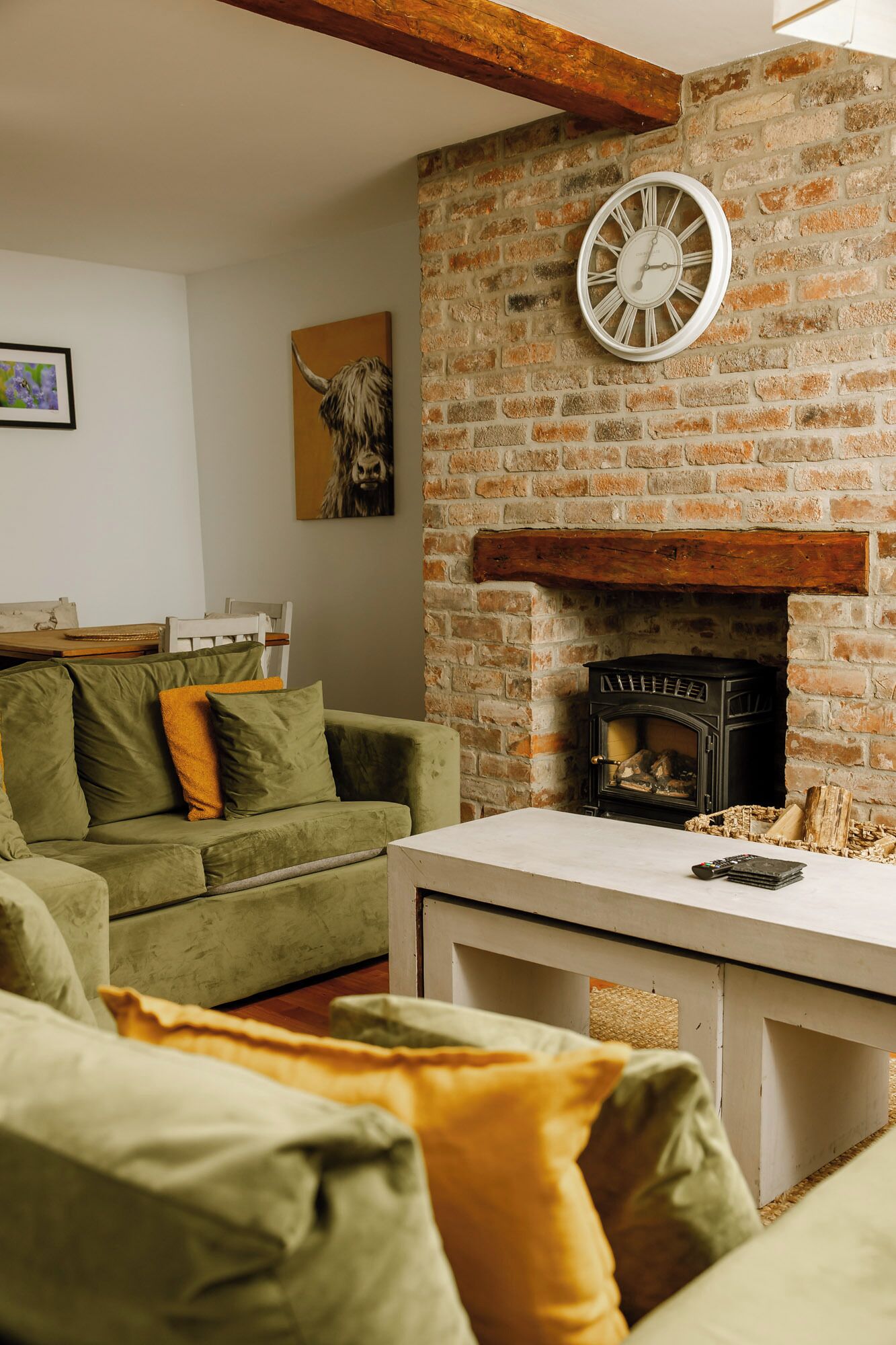 Småhus, eget bad, bakgårdsutsikt (Cottage) | Oppholdsområde