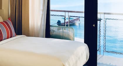 Blue Tao Beach Hotel