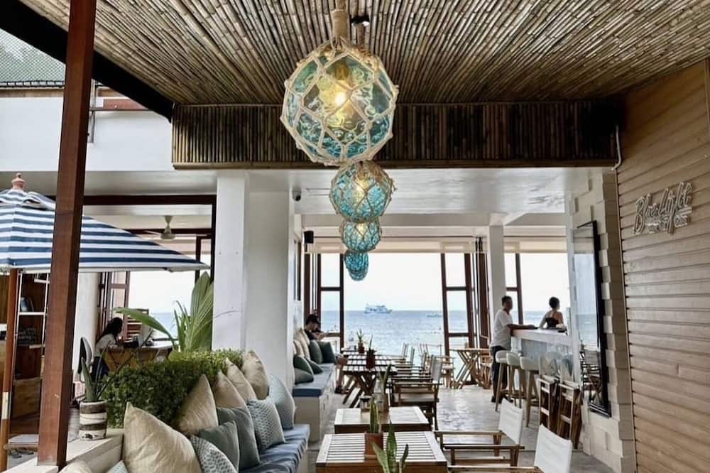 Blue Tao Beach Hotel
