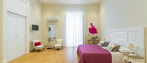 Luxury Triple Room (Suite La Gatta Cenerentola) | Individually decorated, individually furnished, desk, laptop workspace