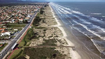 Vlak bij het strand