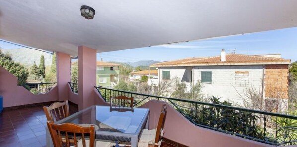 Apartment, 2 Bedrooms | Terrace/patio