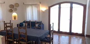 Villa, 2 Bedrooms | In-room dining