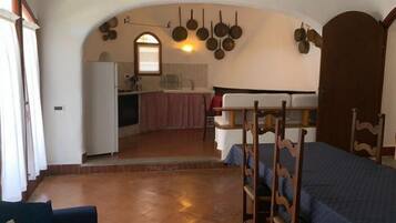 Villa, 2 Bedrooms | In-room dining