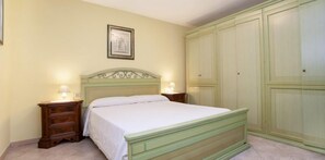 Apartment, 2 Bedrooms | 2 bedrooms, bed sheets - Relax In Solita' (Budoni)