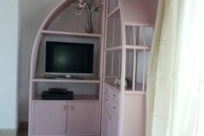 Villa, 2 Bedrooms | Television - Vimini House (San Teodoro)