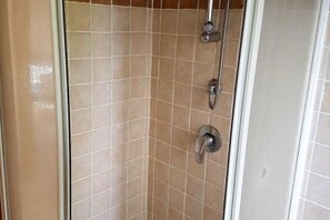Villa, 2 Bedrooms | Bathroom shower - Vimini House (San Teodoro)
