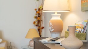 Apartment, 2 Bedrooms | Room amenity