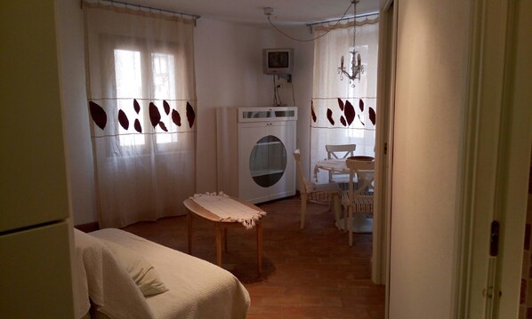 Appartement, 2 chambres | Coin séjour