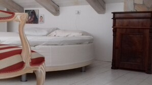 1 habitación y ropa de cama 