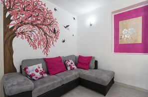 Apartment, 2 Bedrooms | Living area