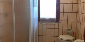 Apartment, 1 Schlafzimmer | Badezimmer | Dusche, Regendusche, Haartrockner, Handtücher