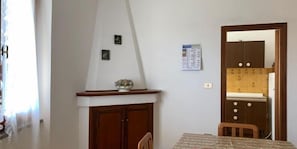 Apartment, 1 Bedroom | Room amenity