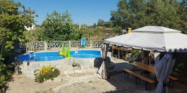 Außenpool (je nach Saison geöffnet)