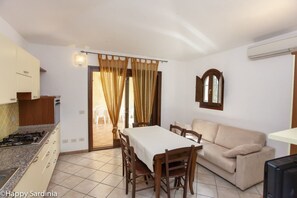 Appartement, 2 chambres | Coin séjour