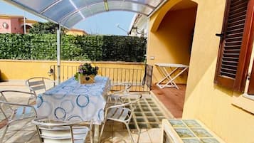 Apartment, 2 Bedrooms | Terrace/patio