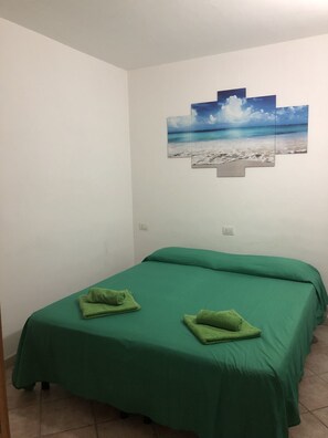 3 bedrooms, individually decorated, individually furnished