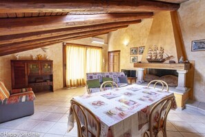 In-room dining - Solarium House (San Teodoro)