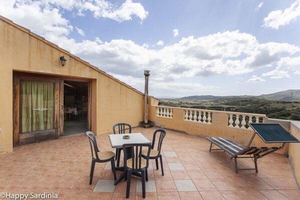Terrace/patio - Solarium House (San Teodoro)