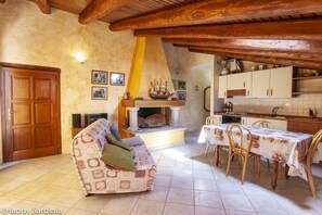 Living area - Solarium House (San Teodoro)