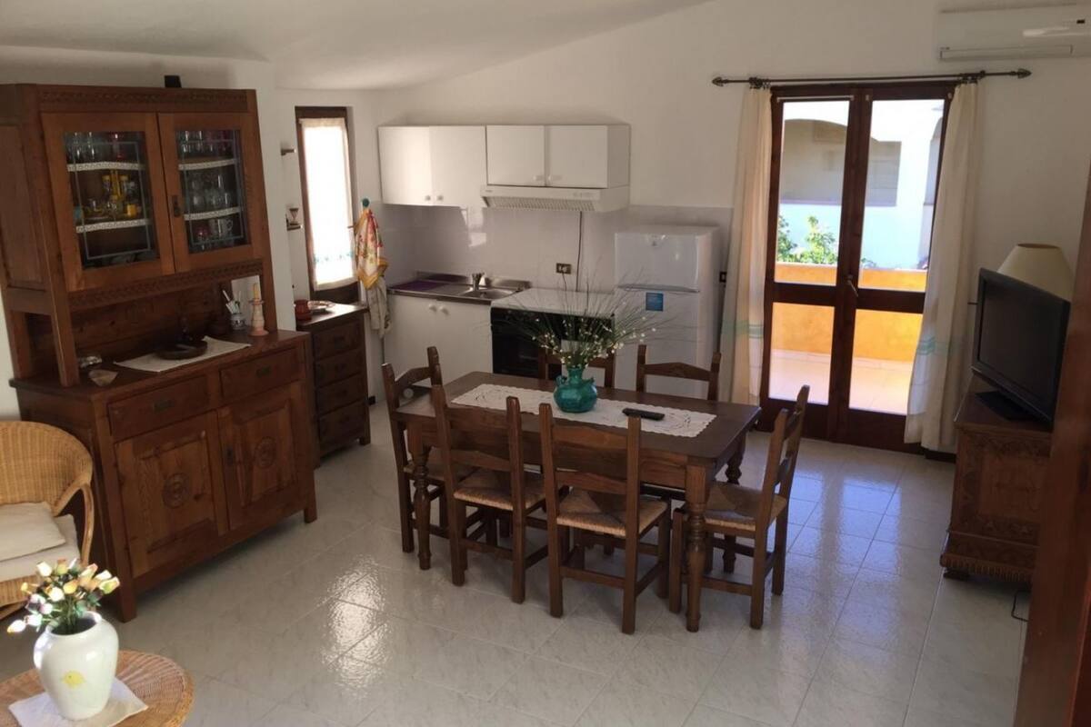 Apartment, 2 Schlafzimmer | Wohnbereich | Flachbildfernseher