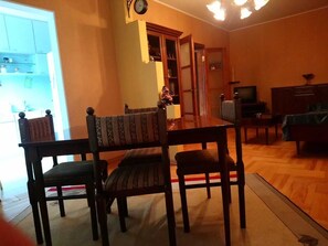 Dining - Apartment with Sharko (Didube-Chugureti)