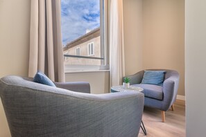Premium Studio Suite, City View | Living area | Flat-screen TV - Luxurious Suites Elegance (Zadar)