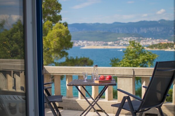 Outdoor dining - Apartments Dunato Nedeljko (60257-A1) - Silo - island Krk (Silo - island Krk)