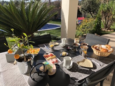 Le Clos de Saint Esprit Ocre en Provence