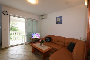 TV - Apartment Znidarec Marica nr 2 (Silo - island Krk)