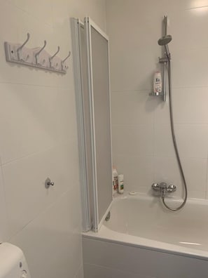 Appartement | Badkamer met douche