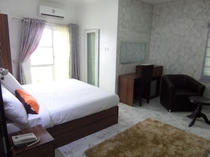 Royal Room | Individually furnished, desk, free WiFi, bed sheets
